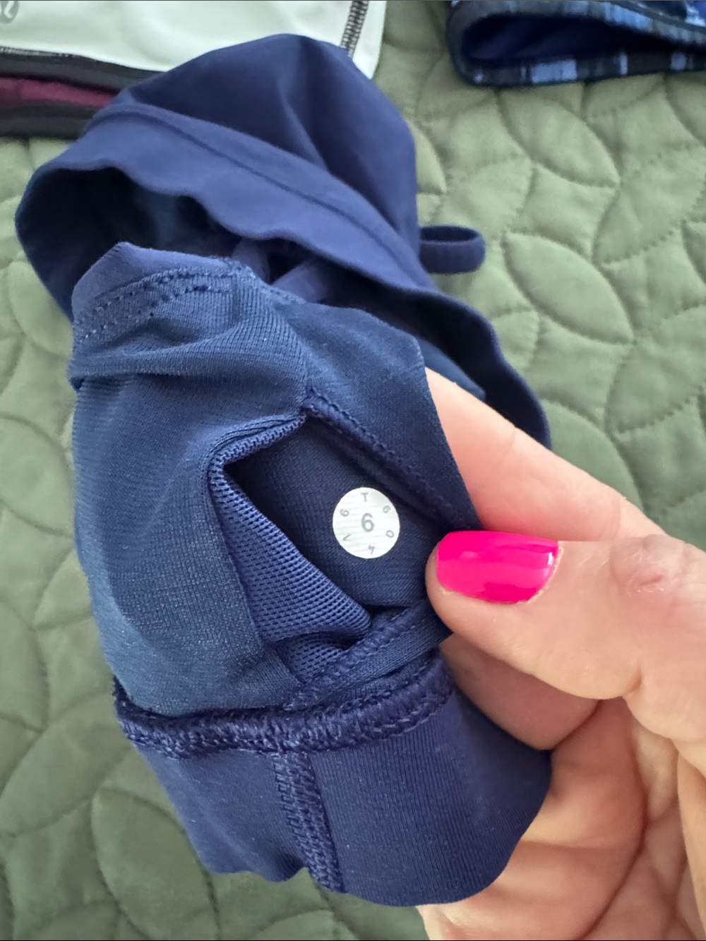 Lot of Lululemon sports bras - Picture 4 of 9